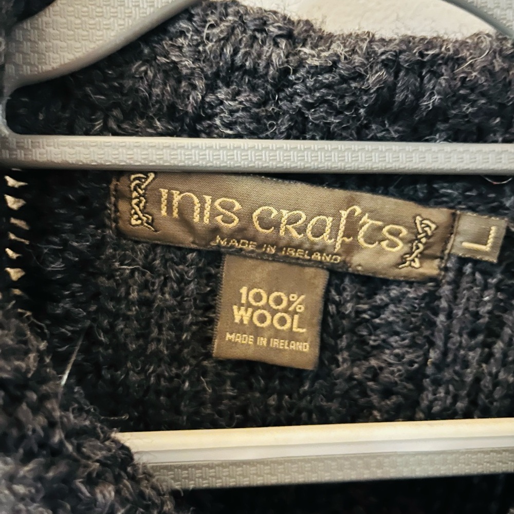 Size L Irish sweater from Ireland’s beautiful
Long sweather
